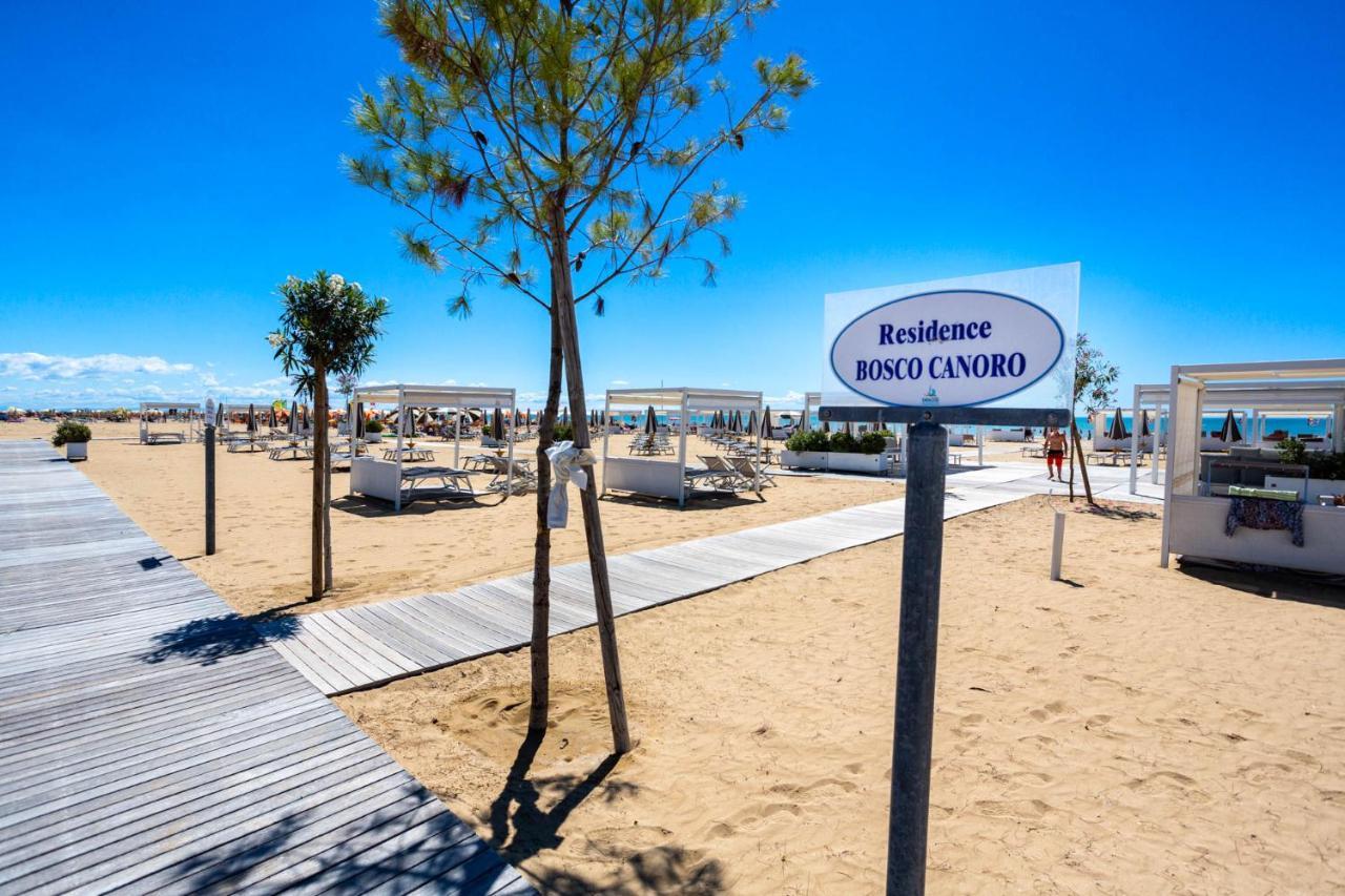 Bosco Canoro Bibione Resort Buitenkant foto
