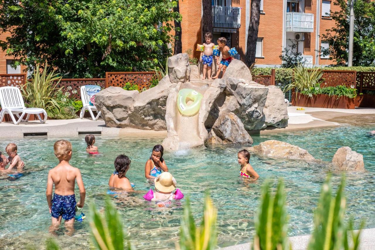 Bosco Canoro Bibione Resort Buitenkant foto