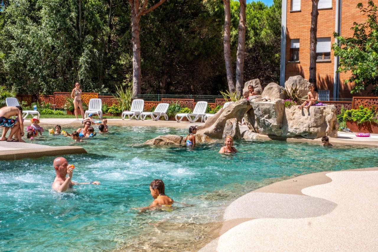 Bosco Canoro Bibione Resort Buitenkant foto